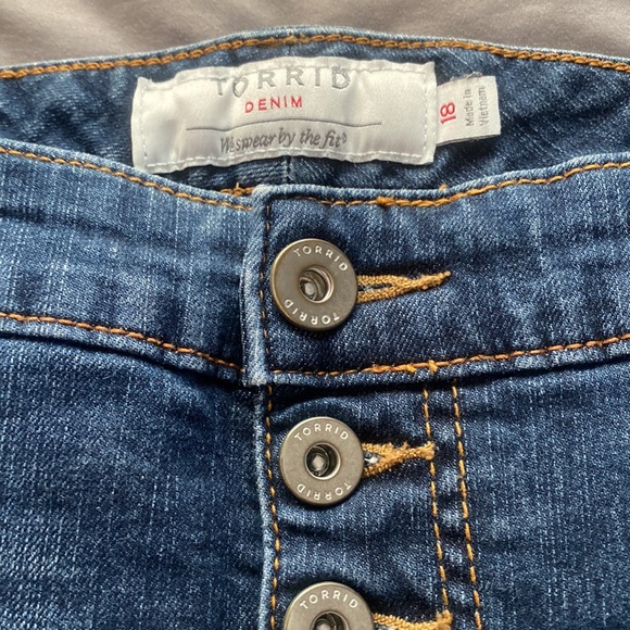 Torrid shorts - Picture 3 of 4